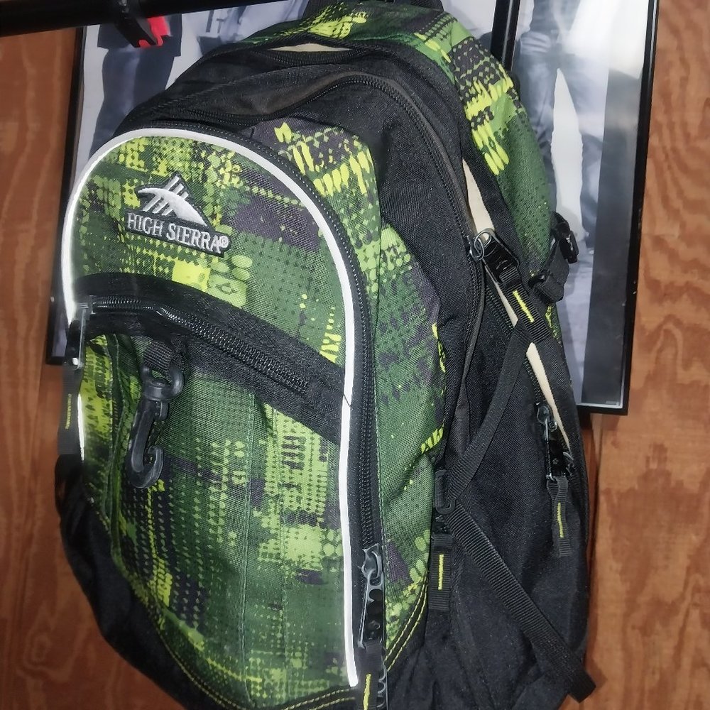 High Sierra backpack  black/green